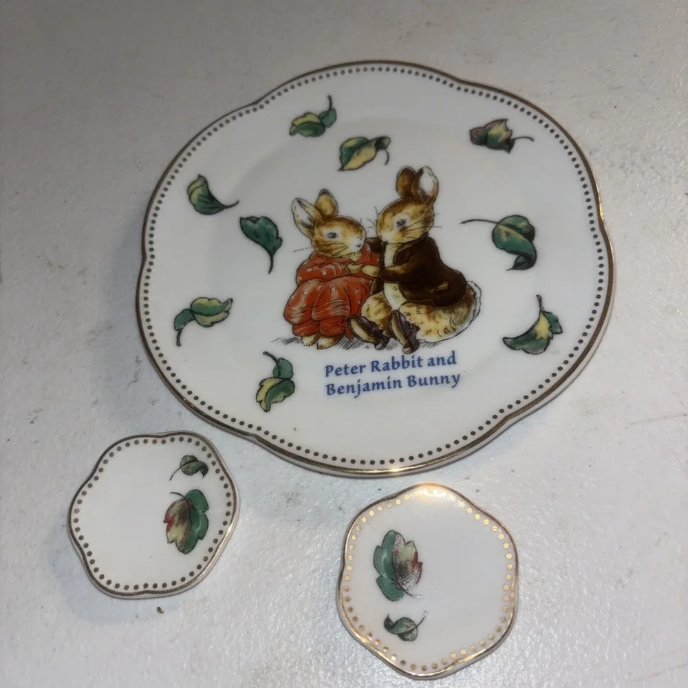 2002 The World Of Beatrice Potter Plate ~ Peter Rabbit And Benjamin Bunny